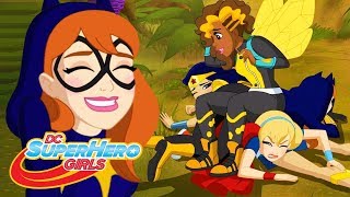 Le Vol Sinistre  Lhéroïne de lannée  DC Super Hero Girls en Français [upl. by Oliana]