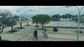 Video oficial de La Bicicleta Shakira y Carlos Vives [upl. by Bremer]